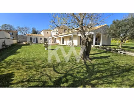 rare : maison contemporaine de 217 m² avec dpe b sur 2 111 m² de terrain