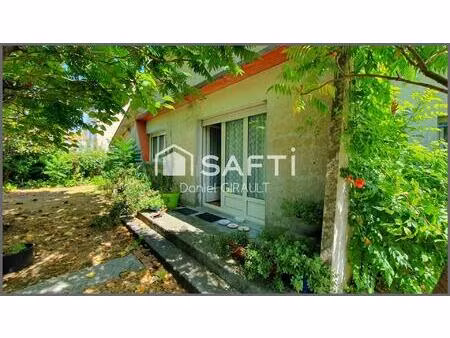 centre de saujon maison à rénover 109 m² sur un vaste terrain de 2288 m²