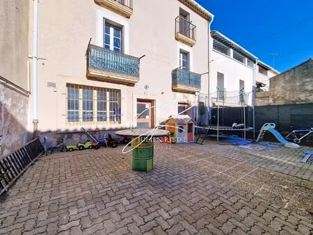 maison de village t8 170 m²  cour 75 m²  2 entrées