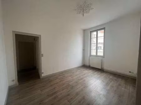 location maison à saumur (49400) : à louer / 62m² saumur