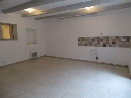 location appartement 2 pièces à tinténiac (35190) : à louer 2 pièces / 46m² tinténiac