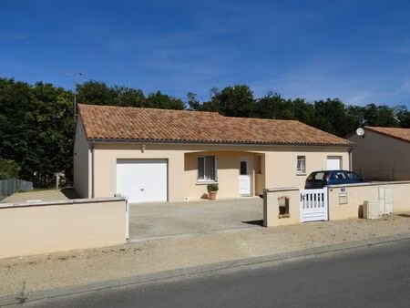 maison 4 pièces 105 m² à louer saint-julien-l'ars 86800 ? | era immobilier