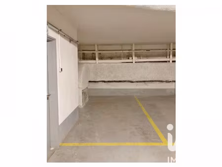 vente parking 11 m²