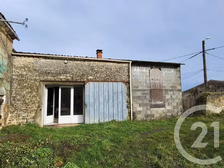 vente maison 1 pièce 75 m² à le douhet (17100)  36 300 €