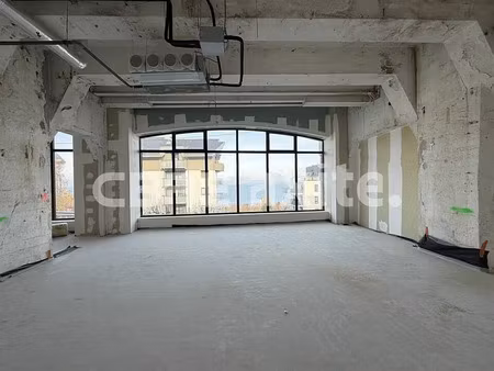 location bureau evian les bains 140 m²