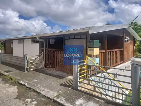 a louer : haut de villa à rivière-pilote