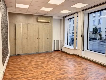 à louer local commercial 67 m² – 930 € |villers-lès-nancy