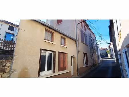vente maison 3 pièces 80 m² à sauvagnat-sainte-marthe (63500)  68 000 €