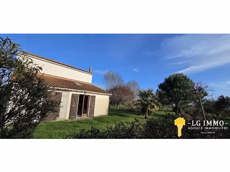 vente maison 2 pièces 60 m² à saint-fort-sur-gironde (17240)  109 000 €