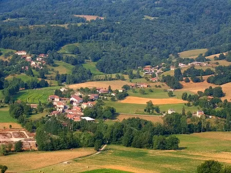 vente maison 5 pièces 110 m² à chein-dessus (31160)  86 000 €