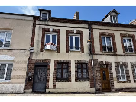 vente maison 4 pièces 103.96 m² à moulins-la-marche (61380)  101 000 €