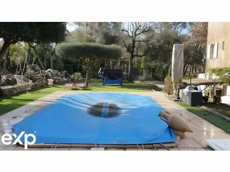 maison 152 m² avec piscine sur 3780 m² de terrain à rougiers