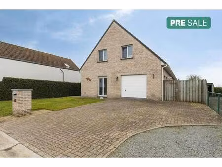 vrijstaande woning te koop te essen!