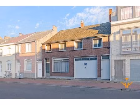 ruime renovatiewoning met tuin in centrum zele
