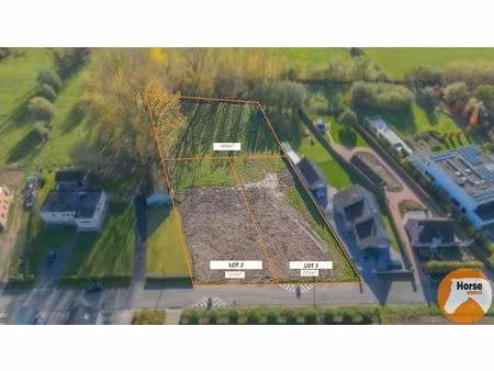 massemen – bouwgrond voor open bebouwing  unieke ligging!