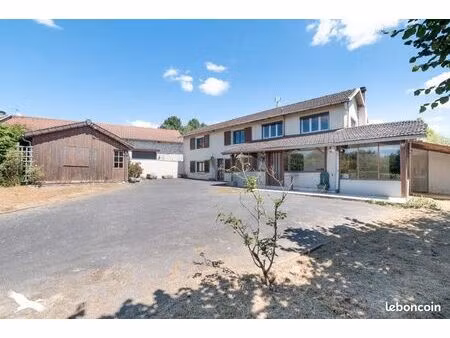 longère 7 pièces 150 m²