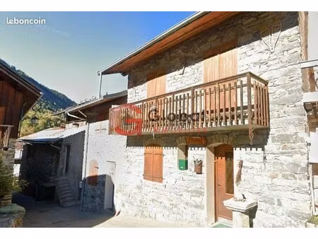 maison 5 pièces 79 m²