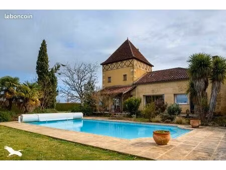 ferme 10 pièces 295 m²