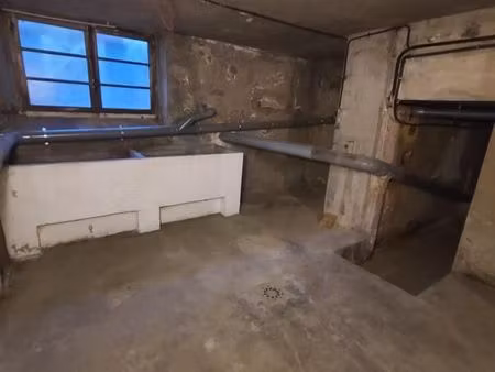 cave 33 m² saint die des vosges