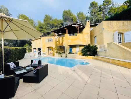 villa 5 pièces 118 m²