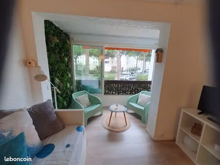 aa louer à l'année studio