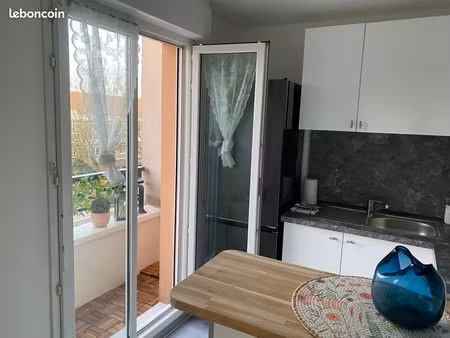 topissime 2 pieces meubles tout confort et qualite