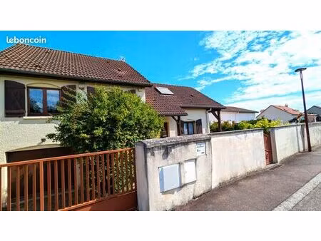 maison 5 pièces 130 m²