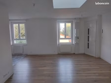 location appartement t3 le pellerin