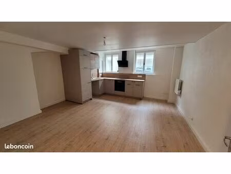 studio rénové centre ville 27 m²