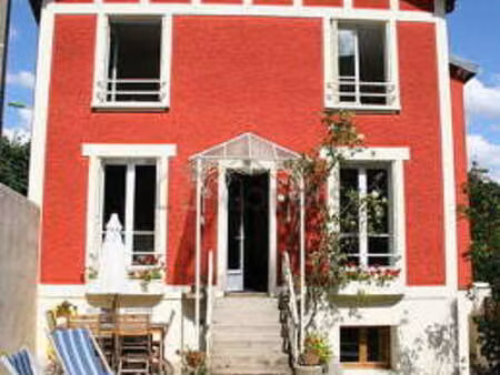maison individuelle 4 chambres meublée avec garage et jardin