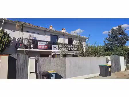 maison saint laurent de la salanque de 180 m2 divisée en deux appartements