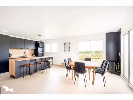 vente maison 4 pièces 100 m² à saint-thégonnec loc-eguiner (29410)  254 880 €