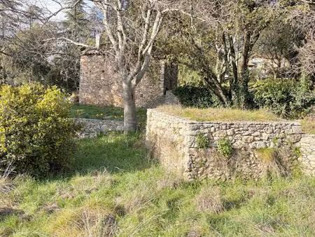 exclusivite ! cabanon ancien sur terrain constructible proche village.