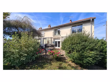 vente maison 8 pièces  192.00m²  deyvillers