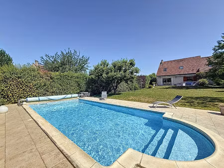 vente maison 7 pièces  140.00m²  mareuil