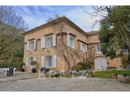ancien moulin entièrement restauré - uchaux (vaucluse)
