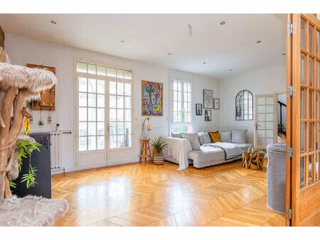 vente maison 8 pièces  193.00m²  créteil