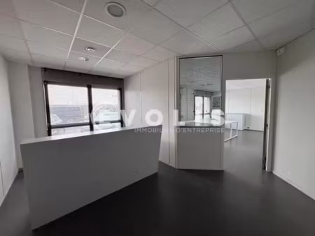 location - bureaux - 330.30 m² environ