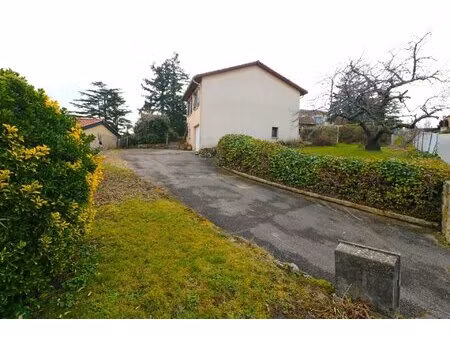 maison t4 + sous-sol sur terrain de 590 m²