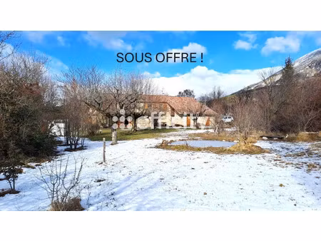 vente maison 6 pièces 151 m² à saint-pierre-d'argençon (05140)  339 000 €