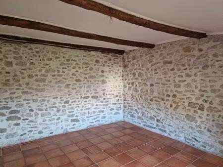 location appartement 3 pièces 109 m² à saint-hilaire-de-brethmas (30560)