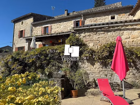 vente maison 4 pièces 139 m² à saint-paul-le-jeune (07460)  330 000 €