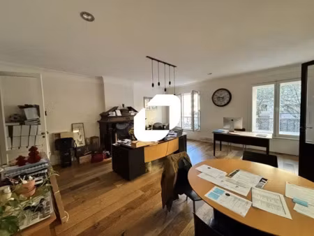 location bureau bordeaux 33000