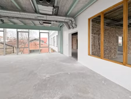 bureaux à louer . 11 rue benjamin raspail 92240 malakoff