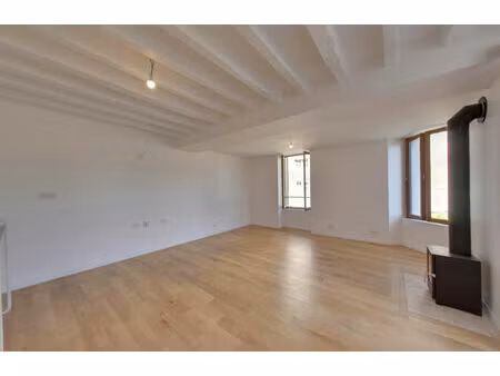 location appartement 3 pièces  58.00m²  courson