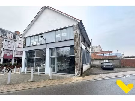 commercieel te koop in geel