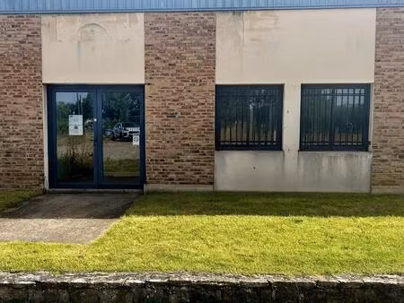 vente commerce 2000 m² saint-médard-de-guizières (33230)