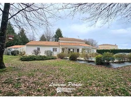 maison avec garage piscine et porche