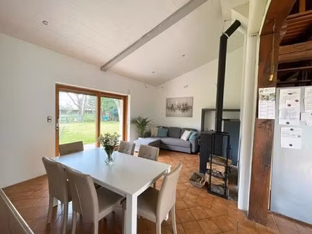 beaupouyet - maison 7 pièces - 3 chambres - 158 m² - grand terrain