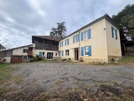 maison mirande 7 pièce(s) 202 m2